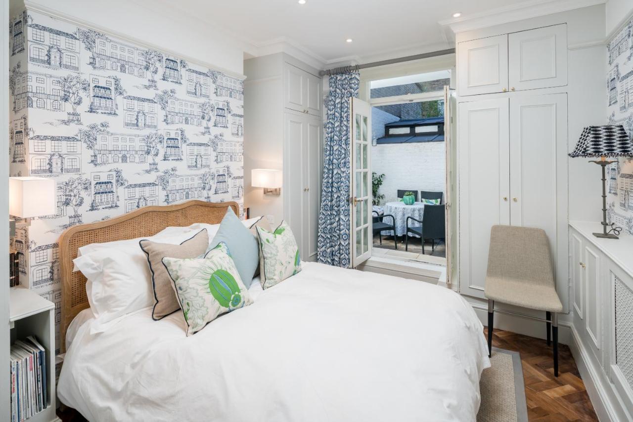 Appartamento Cozy Flat With Patio In The Heart Of Pimlico Londra Esterno foto