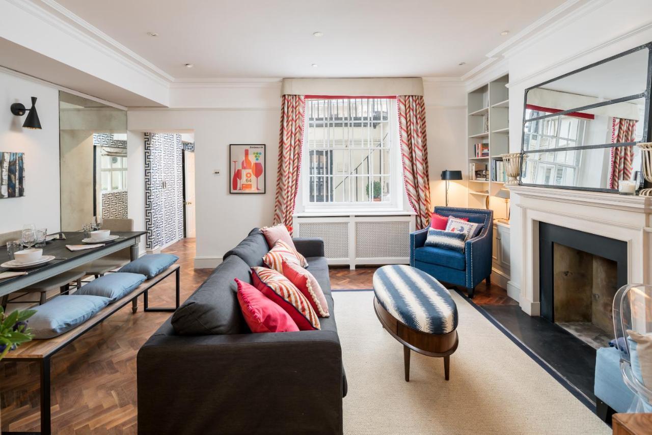 Appartamento Cozy Flat With Patio In The Heart Of Pimlico Londra Esterno foto